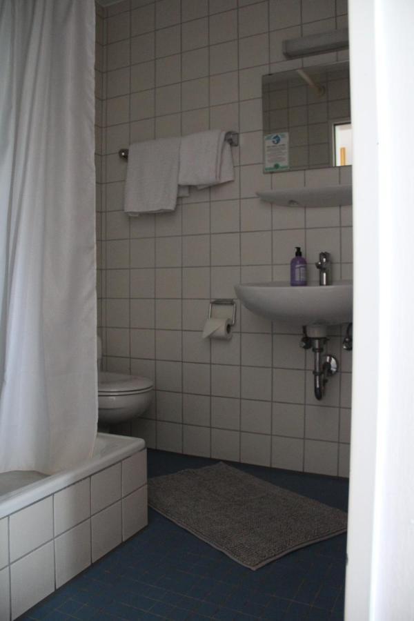 Schildwirtschaft Zum Rothen Ochsen Hotel Laupheim Bagian luar foto